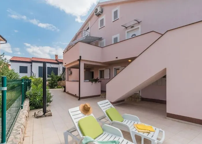 Lägenhet Grosse In Mit Moebliertem Balkon By Interhome *