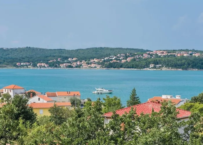 Grosse In Mit Moebliertem Balkon By Interhome