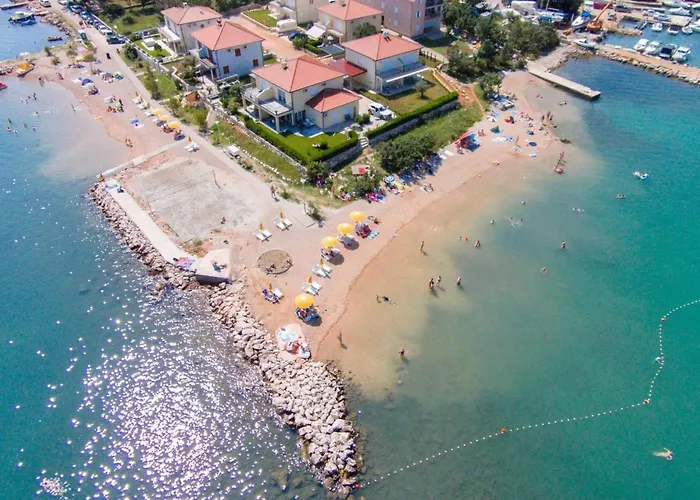 Grosse In Mit Moebliertem Balkon By Interhome Lägenhet *