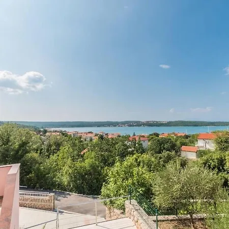 Grosse In Mit Moebliertem Balkon By Interhome *