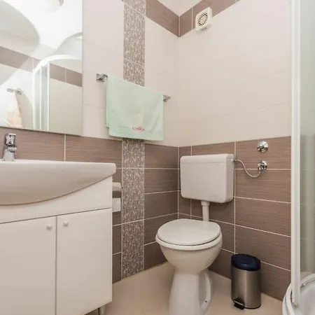 Apartmán Grosse In Mit Moebliertem Balkon By Interhome Klimno